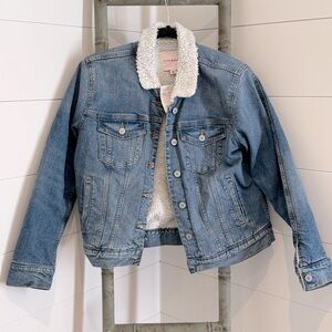 Adorable Lucky Brand Jean jacket with Lamb’s  Wool blend. NWT Size Small